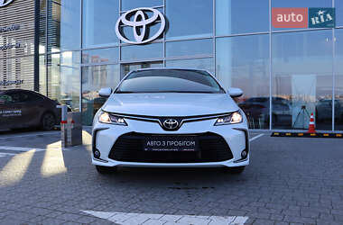 Седан Toyota Corolla 2022 в Рівному