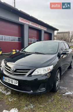 Седан Toyota Corolla 2010 в Володимирці