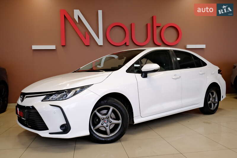 Седан Toyota Corolla 2021 в Одессе