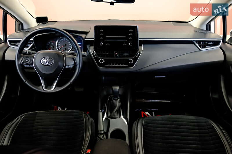 Седан Toyota Corolla 2021 в Одессе
