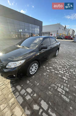 Седан Toyota Corolla 2008 в Ивано-Франковске