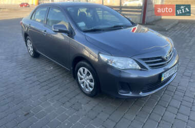 Седан Toyota Corolla 2011 в Ивано-Франковске