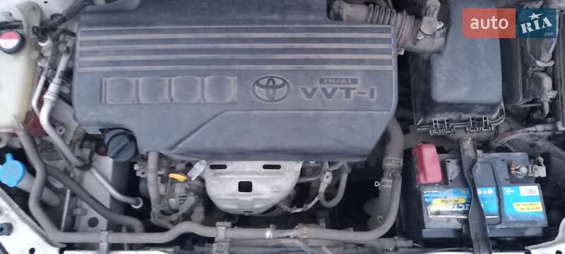 Седан Toyota Corolla 2014 в Полтаве