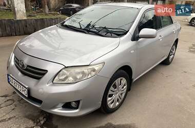 Седан Toyota Corolla 2008 в Киеве