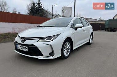 Седан Toyota Corolla 2019 в Киеве