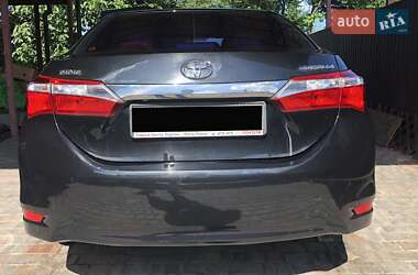 Седан Toyota Corolla 2014 в 