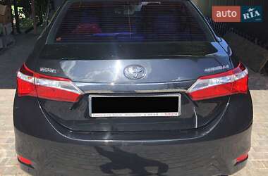 Седан Toyota Corolla 2014 в 