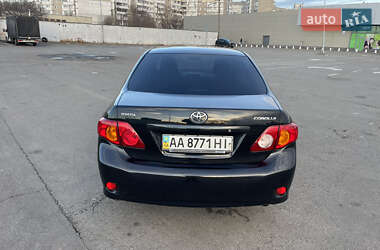 Седан Toyota Corolla 2008 в Киеве