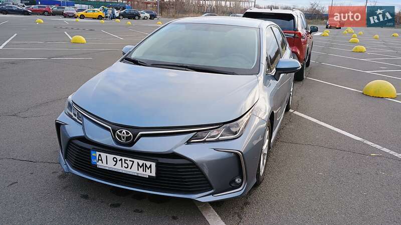 Седан Toyota Corolla 2019 в 