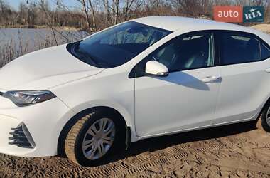 Седан Toyota Corolla 2016 в 