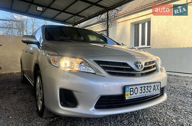 Седан Toyota Corolla 2011 в Кременце