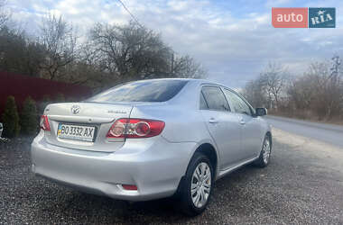 Седан Toyota Corolla 2011 в Кременце