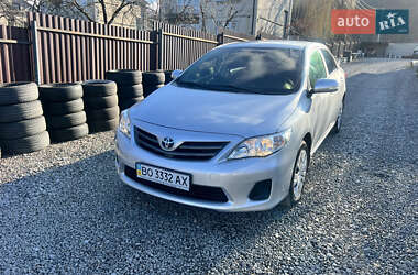 Седан Toyota Corolla 2011 в Кременце