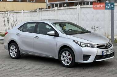 Седан Toyota Corolla 2014 в 