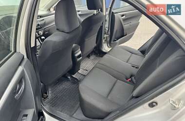 Седан Toyota Corolla 2014 в 