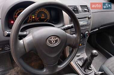 Седан Toyota Corolla 2007 в Бучі