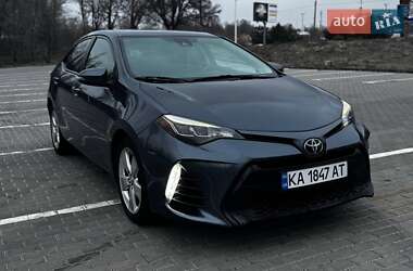 Седан Toyota Corolla 2017 в Запоріжжі