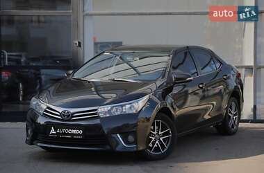 Седан Toyota Corolla 2014 в 