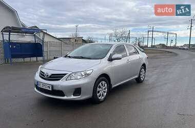 Седан Toyota Corolla 2012 в Виннице