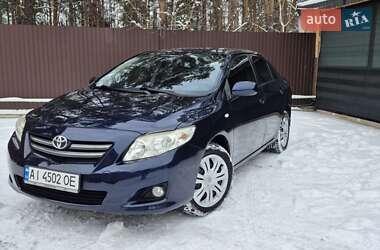 Седан Toyota Corolla 2008 в Киеве