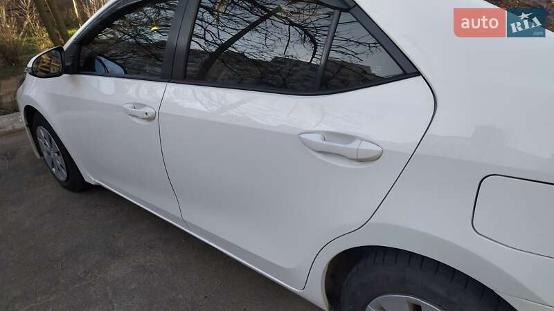 Седан Toyota Corolla 2018 в Белгороде-Днестровском