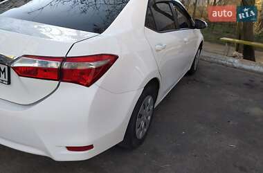 Седан Toyota Corolla 2018 в 
