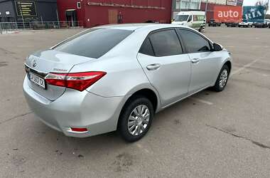 Седан Toyota Corolla 2013 в Киеве