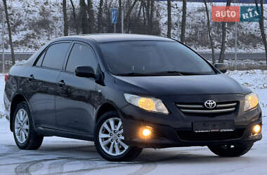 Седан Toyota Corolla 2009 в Днепре