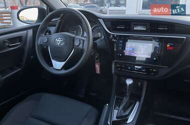 Седан Toyota Corolla 2018 в Києві