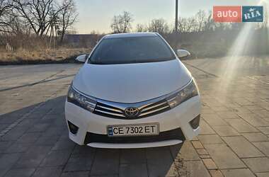 Седан Toyota Corolla 2015 в 