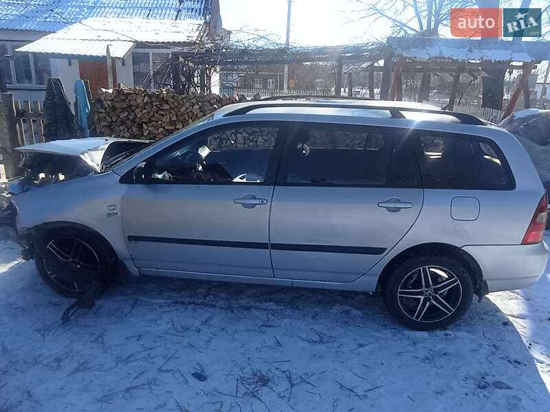 Універсал Toyota Corolla 2002 в Звягелі