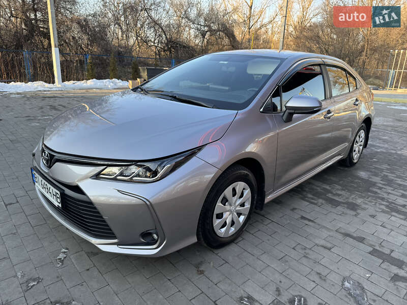Седан Toyota Corolla 2021 в Кременчуге