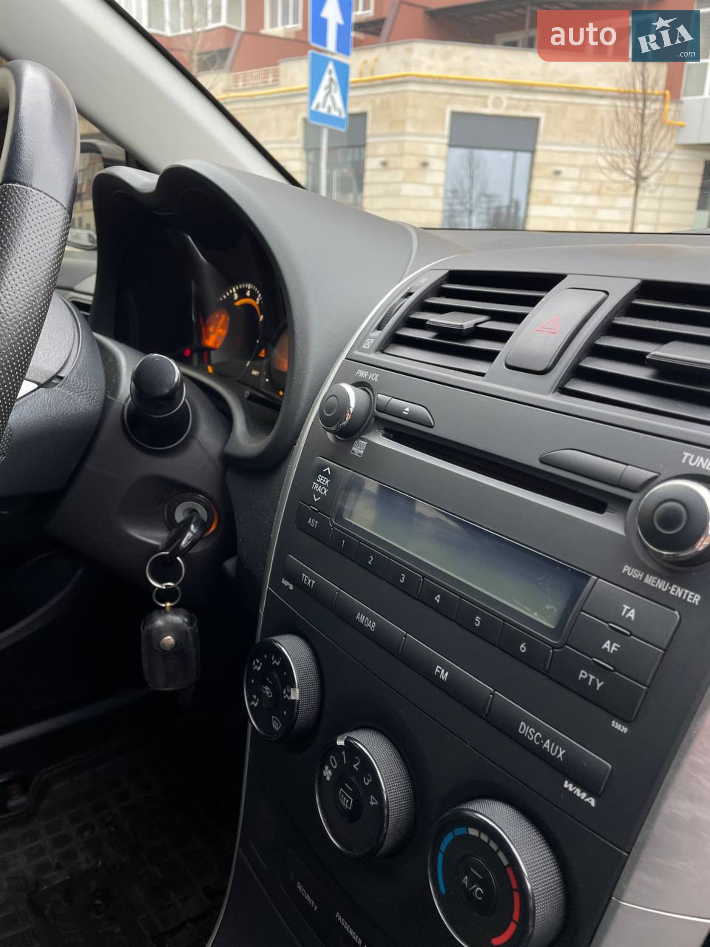 2011 Toyota Corolla - мініатюра 8