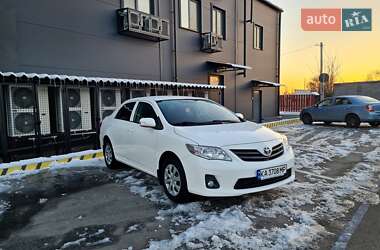 Седан Toyota Corolla 2012 в Чернігові