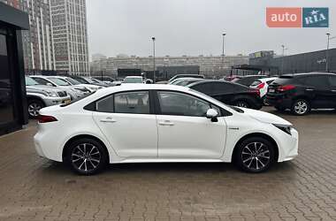 Седан Toyota Corolla 2024 в Києві