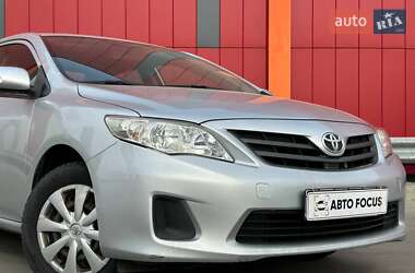 Седан Toyota Corolla 2011 в Киеве