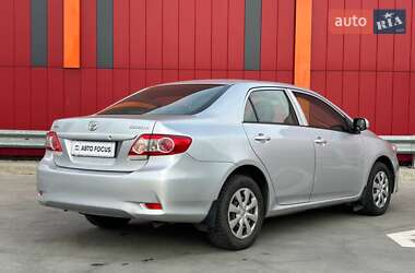 Седан Toyota Corolla 2011 в Киеве