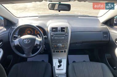 Седан Toyota Corolla 2008 в Звенигородке