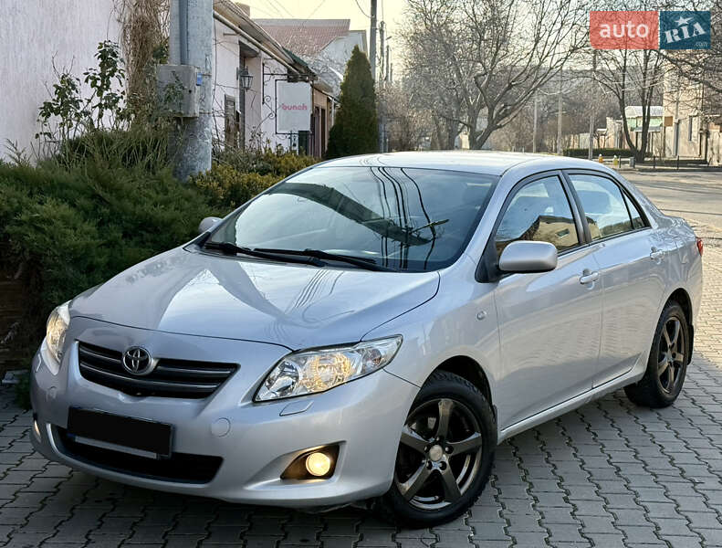 Седан Toyota Corolla 2008 в Одесі