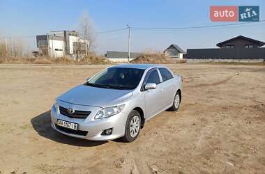 Седан Toyota Corolla 2008 в Києві