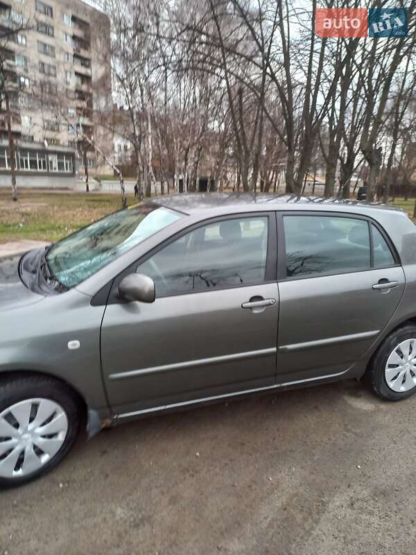 Хэтчбек Toyota Corolla 2006 в Днепре