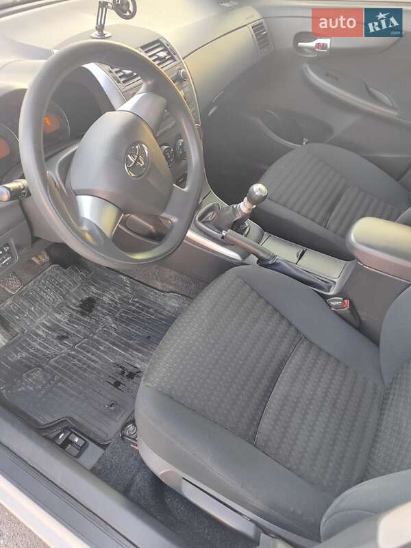 Седан Toyota Corolla 2012 в Львове фото 27 Седан Toyota Corolla 2012 в Львове