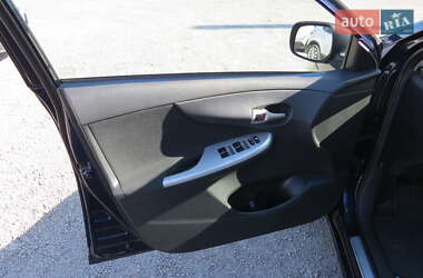 Седан Toyota Corolla 2008 в Кропивницком