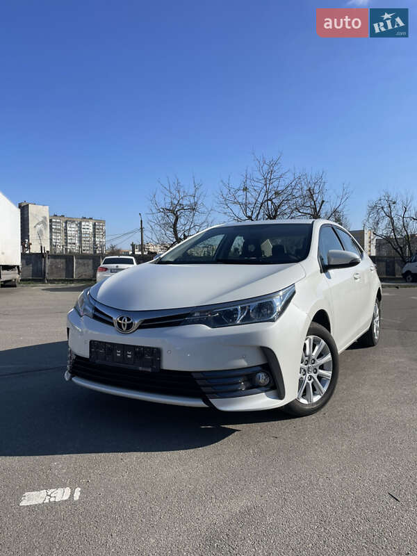 Toyota Corolla 2016