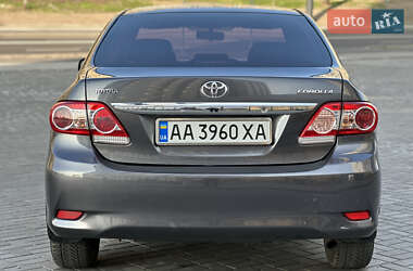 Седан Toyota Corolla 2012 в 