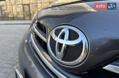 Седан Toyota Corolla 2012 в 