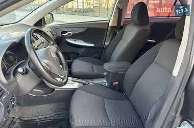 Седан Toyota Corolla 2012 в 