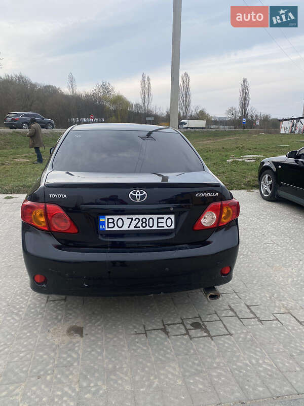 Седан Toyota Corolla 2008 в Копычинце