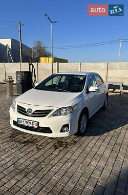 Седан Toyota Corolla 2010 в 