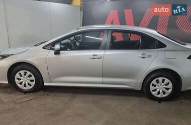 Седан Toyota Corolla 2021 в 